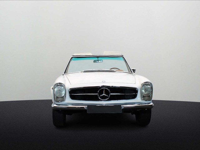 Mercedes 230 sl pagode 1967 - afbeelding 11 van  53