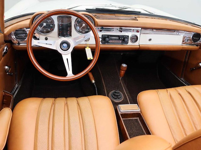 Mercedes 230 sl pagode 1967 - afbeelding 18 van  53