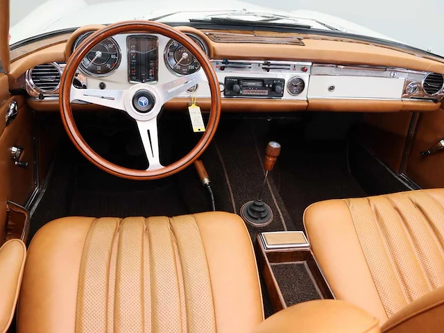 Mercedes 230 sl pagode 1967 - afbeelding 9 van  53