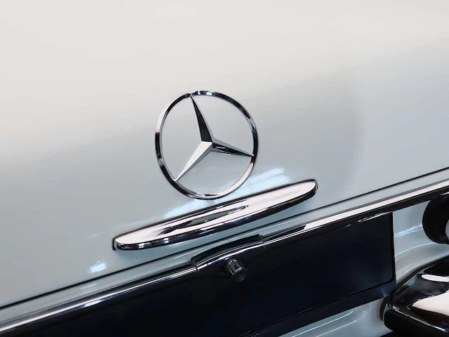 Mercedes 230 sl pagode 1967 - afbeelding 13 van  53