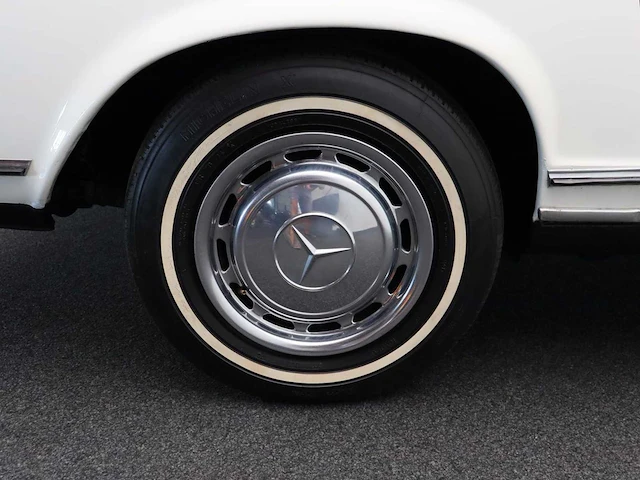 Mercedes 230 sl pagode 1967 - afbeelding 16 van  53