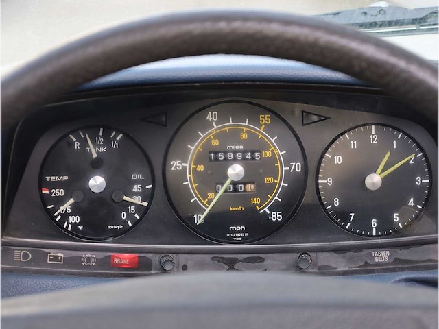 Mercedes 240 d w123 1979 - afbeelding 2 van  13