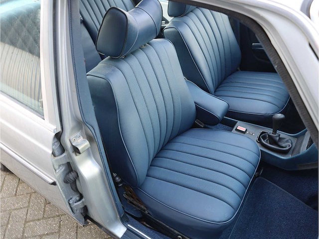 Mercedes 240 d w123 1979 - afbeelding 5 van  13