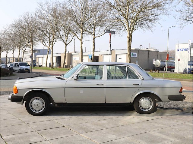 Mercedes 240 d w123 1979 - afbeelding 10 van  20