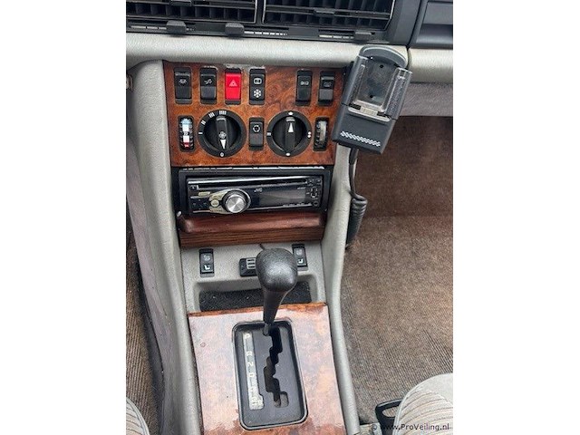 Mercedes 500 sel – unieke schuurvondst - afbeelding 9 van  11