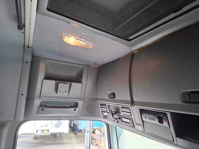 Mercedes actros 1844 4x2 trekker mercedes vrachtwagen - afbeelding 4 van  38