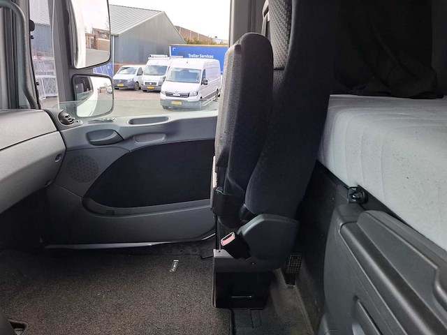 Mercedes actros 1844 4x2 trekker mercedes vrachtwagen - afbeelding 2 van  24