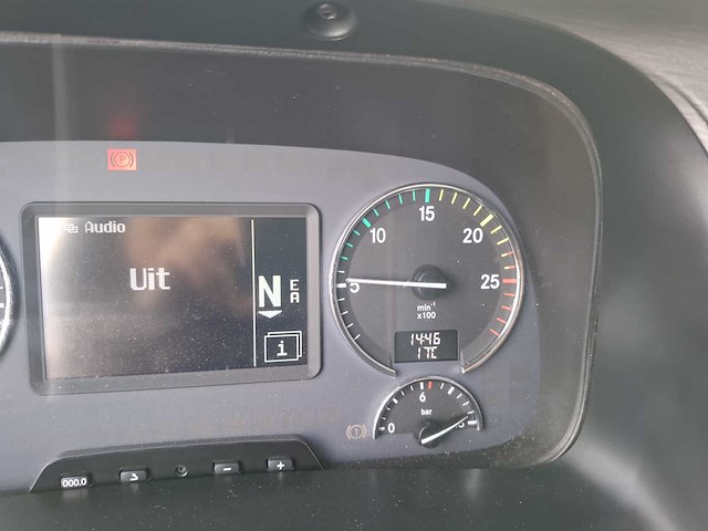 Mercedes actros 1844 4x2 trekker mercedes vrachtwagen - afbeelding 4 van  33