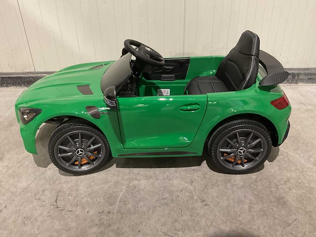 Mercedes amg gt r groen elektrische kinderauto - afbeelding 59 van  70