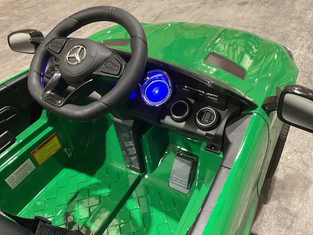 Mercedes amg gt r groen elektrische kinderauto - afbeelding 6 van  42