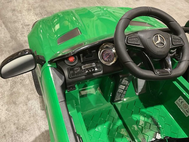 Mercedes amg gt r groen elektrische kinderauto - afbeelding 61 van  70