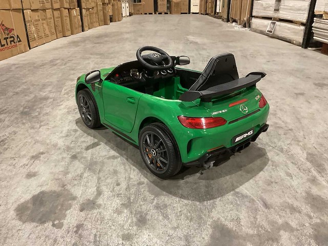Mercedes amg gt r groen elektrische kinderauto - afbeelding 64 van  70
