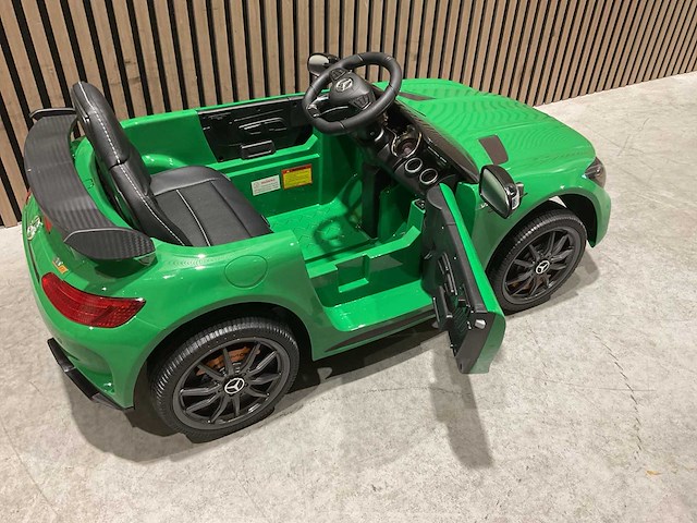Mercedes amg gt r groen elektrische kinderauto - afbeelding 13 van  70