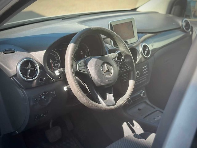 Mercedes b-klasse 220 d ambition , xt-508-g - afbeelding 11 van  12