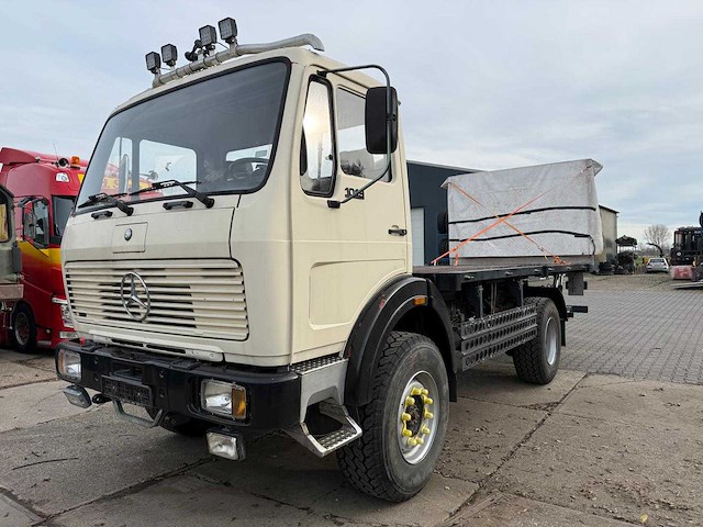 Mercedes benz - 1019 v6 4x4 - vrachtwagen - afbeelding 1 van  11
