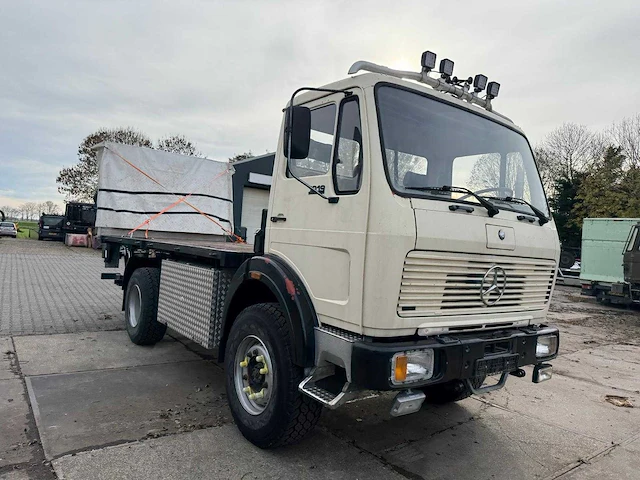 Mercedes benz - 1019 v6 4x4 - vrachtwagen - afbeelding 4 van  11