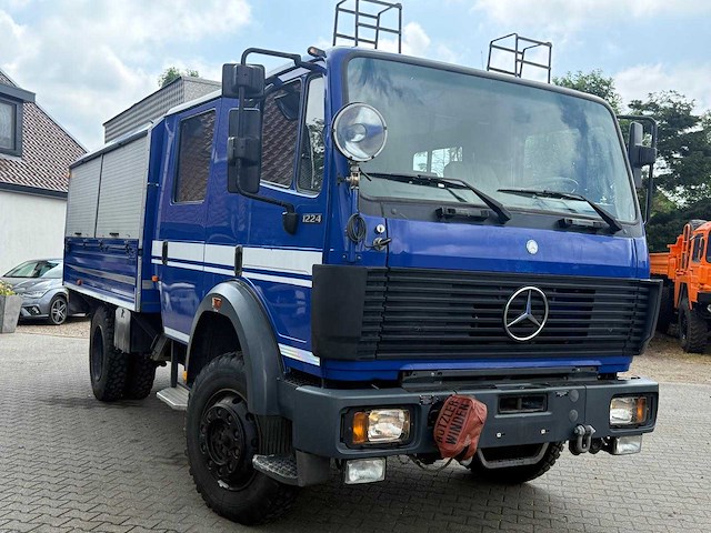 Mercedes benz - 1224 4x4 - vrachtwagen - afbeelding 29 van  31