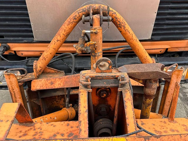 Mercedes benz - 1417 4x4 - vrachtwagen - afbeelding 6 van  15