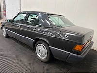 Mercedes-benz - 190 e - 190-serie - 2.0 - oldtimer - 1989 - afbeelding 15 van  17