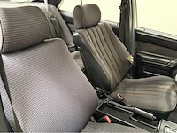 Mercedes-benz - 190-serie - 2.0 e - oldtimer - 1984 - afbeelding 16 van  34