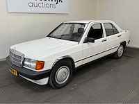 Mercedes-benz - 190-serie - 2.0 e - oldtimer - 1984 - afbeelding 12 van  31