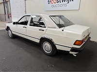 Mercedes-benz - 190-serie - 2.0 e - oldtimer - 1984 - afbeelding 27 van  31