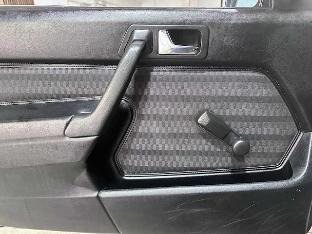 Mercedes-benz - 190-serie - 2.0 e automaat- gsf-20-n- 1989 - afbeelding 2 van  14