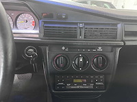 Mercedes-benz - 190-serie - 2.0 e automaat- gsf-20-n- 1989 - afbeelding 4 van  14