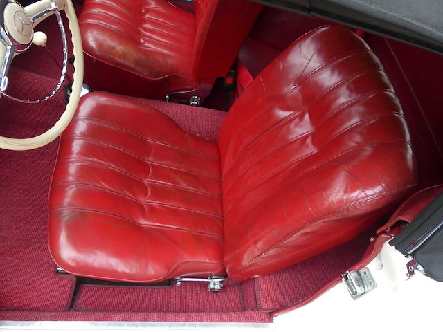 Mercedes-benz - 190 sl roadster - 190 sl roadster - oldtimer - afbeelding 17 van  49