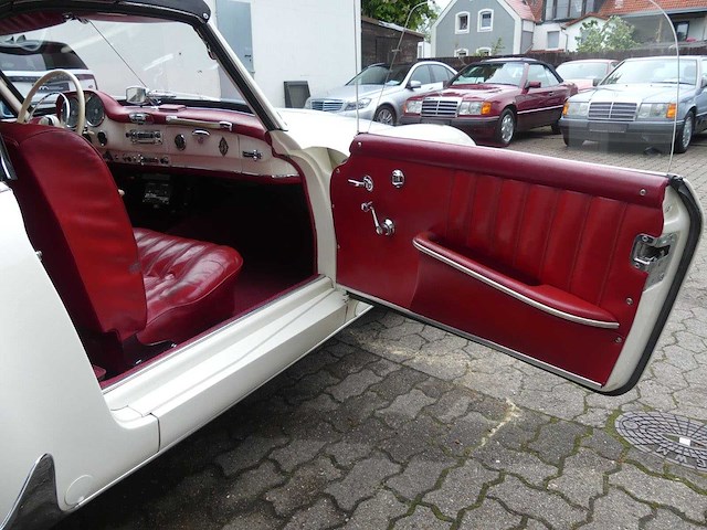 Mercedes-benz - 190 sl roadster - 190 sl roadster - oldtimer - afbeelding 26 van  49