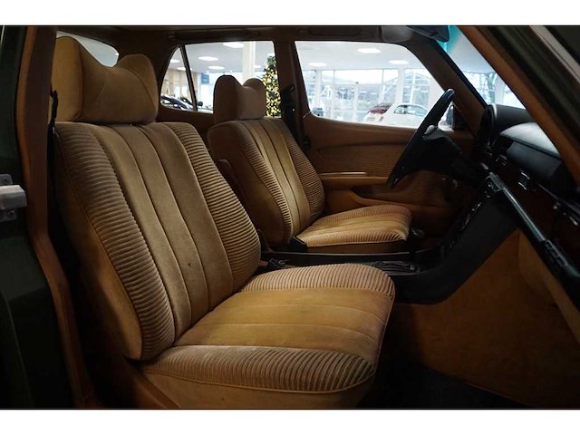 Mercedes-benz - 1976 - s-klasse - 280 s - personenauto - afbeelding 17 van  36