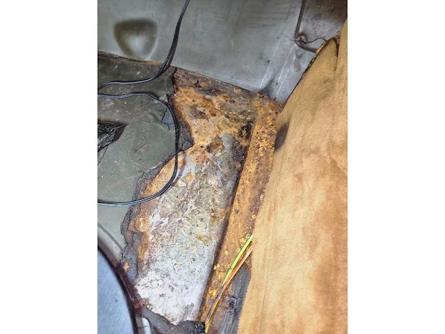 Mercedes-benz - 1976 - s-klasse - 280 s - personenauto - afbeelding 29 van  36