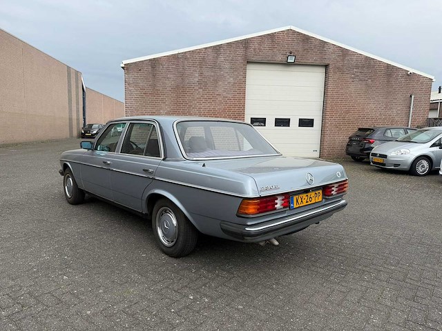Mercedes-benz - 1984 - 200-500 (w124) - 230 e - kx-26-pp - afbeelding 10 van  14