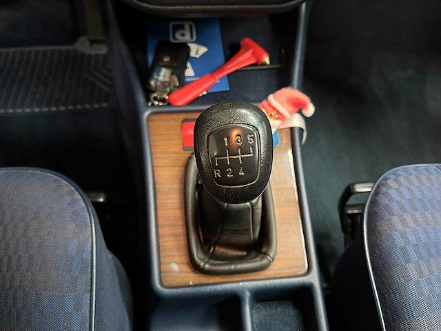 Mercedes-benz - 1989 - 190-serie - 2.3 e - personenauto - afbeelding 11 van  47