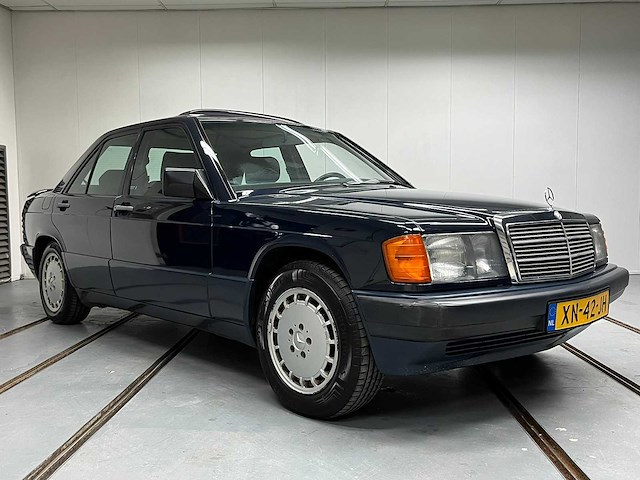 Mercedes-benz - 1989 - 190-serie - 2.3 e - personenauto - afbeelding 1 van  47