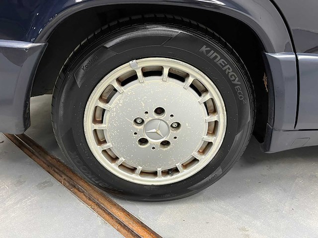 Mercedes-benz - 1989 - 190-serie - 2.3 e - personenauto - afbeelding 32 van  47