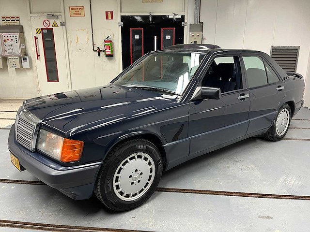 Mercedes-benz - 1989 - 190-serie - 2.3 e - personenauto - afbeelding 43 van  47