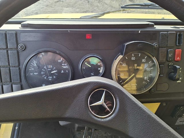 Mercedes-benz - 1992 - unimog u1650 - vrachtwagen - afbeelding 11 van  13