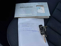 Mercedes-benz - 1993 - e-klasse - 200 - gv-pj-41 - afbeelding 3 van  12