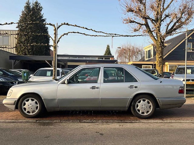 Mercedes-benz - 1993 - e-klasse - 200 - gv-pj-41 - afbeelding 8 van  12