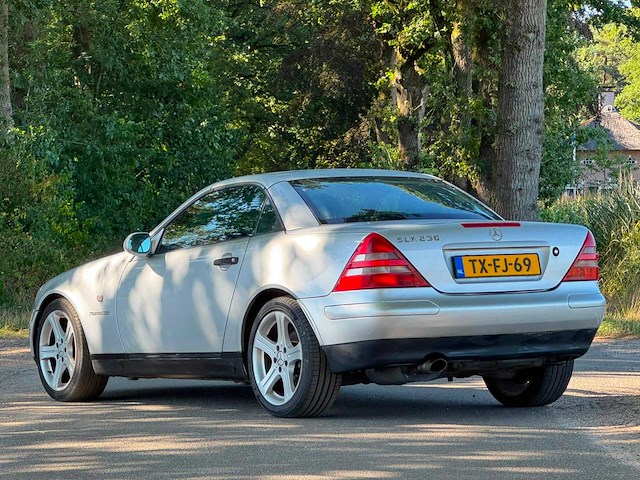 Mercedes-benz - 1998 - slk-klasse - 230 kompressor - tx-fj-69 - personenauto - afbeelding 12 van  16