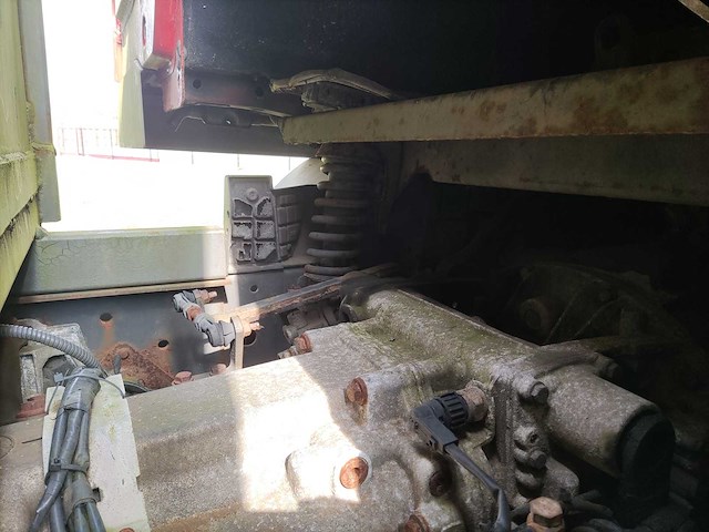 Mercedes-benz - 1999 - vrachtwagen - afbeelding 36 van  51