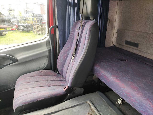 Mercedes-benz - 1999 - vrachtwagen - afbeelding 5 van  41