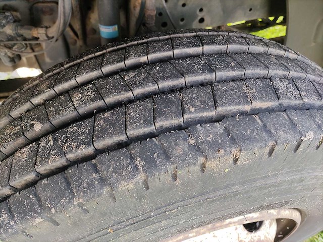 Mercedes-benz - 1999 - vrachtwagen - afbeelding 31 van  41