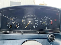 Mercedes-benz - 200-280 (w123) - 200 - oldtimer - afbeelding 10 van  23