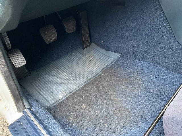 Mercedes-benz - 200-280 (w123) - 200 - oldtimer - afbeelding 15 van  23