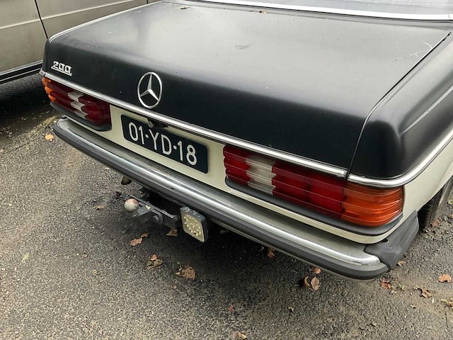 Mercedes-benz - 200-280 (w123) - 200 - oldtimer - afbeelding 20 van  23