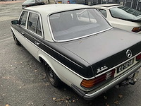Mercedes-benz - 200-280 (w123) - 200 - oldtimer - afbeelding 22 van  23