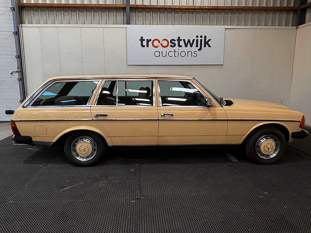 Mercedes-benz - 200-280 (w123) combi - 230 te - classic cars >15 - afbeelding 8 van  25