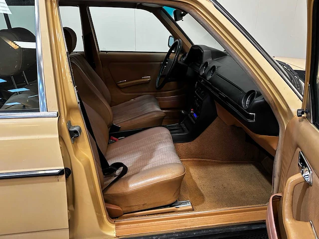 Mercedes-benz - 200-280 (w123) combi - 230 te - classic cars >15 - afbeelding 10 van  25